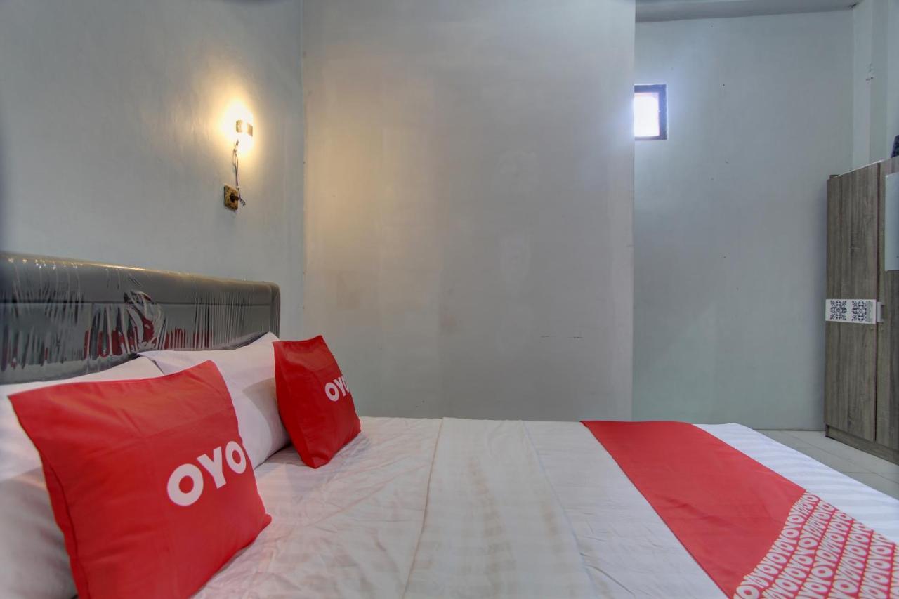 OYO 91690 Moza Guest House Klaten Extérieur photo